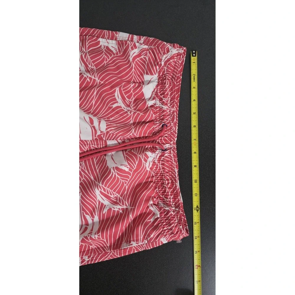 2 Vineyard Vines Pink & Blue Print 7in Printed Chappy Swim Trunks XS Men EUC‎